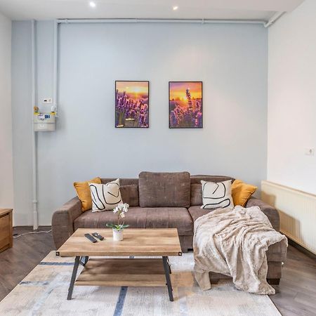 Explore Budapest From A Central Cozy Home & Sweet Retreat Exteriör bild
