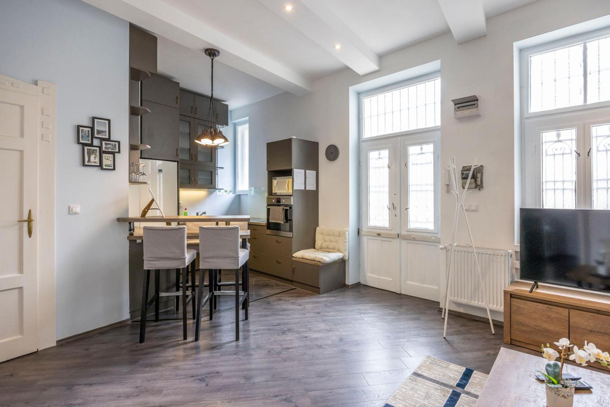Explore Budapest From A Central Cozy Home & Sweet Retreat Exteriör bild